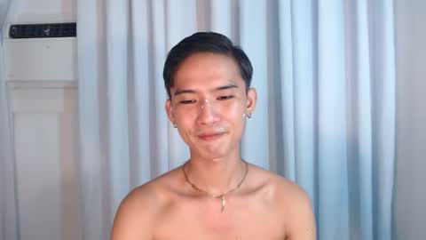 Snapshot of asian_cutiebaexx chatting on 11-25-25, 10:59 Pat online show from 11-25-25, 10:59