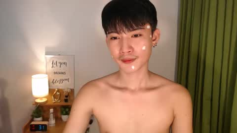 Snapshot of asian_cutiebaexx chatting on 02-27-26, 03:39 Pat online show from 02-27-26, 03:39