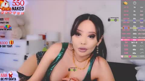  usually start stream about 10 pm PST 1 am EST  online show from 12-18-24, 05:59