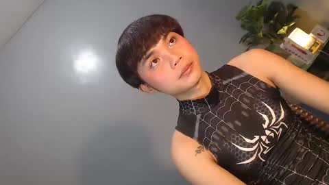 Reyshell online show from 02-15-26, 07:51