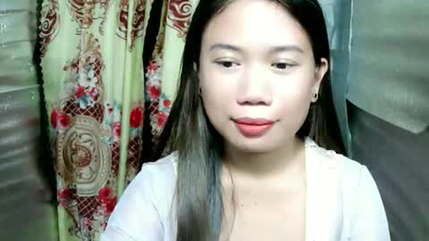 Snapshot of asian_ruby143 chatting on 11-04-25, 03:33 YOURE ASIAN PRETTY GIRL online show from 11-04-25, 03:33