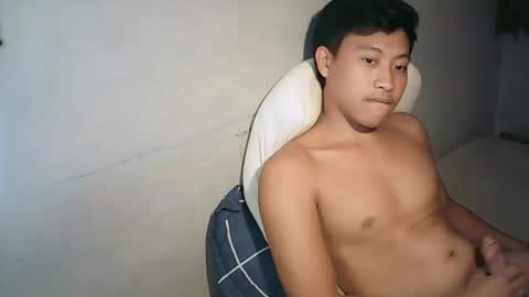 Snapshot of asian_ver chatting on 02-20-26, 02:17 Asian ver cum online show from 02-20-26, 02:17