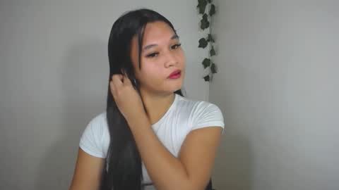 Yan online show from 12-04-25, 01:59