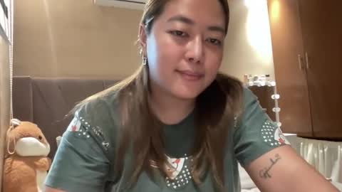 Snapshot of asianbunny10 chatting on 09-09-25, 02:44 Curvy online show from 09-09-25, 02:44