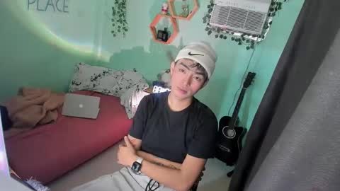 Bry online show from 11-23-25, 02:39