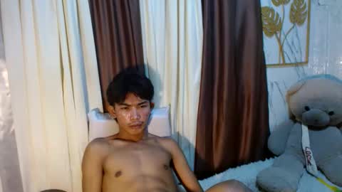 Nico online show from 11-07-25, 01:16