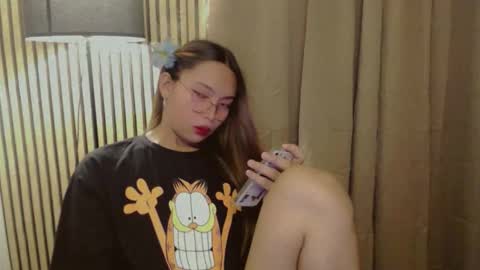 Snapshot of asianhottiesttamira chatting on 10-10-25, 06:12 HI IM TAMIRA LOOKING FOR SERIOUS RELATIONSHIP online show from 10-10-25, 06:12