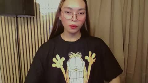 Snapshot of asianhottiesttamira chatting on 10-18-25, 05:10 HI IM TAMIRA LOOKING FOR SERIOUS RELATIONSHIP online show from 10-18-25, 05:10