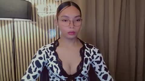 Snapshot of asianhottiesttamira chatting on 10-26-25, 04:40 HI IM TAMIRA LOOKING FOR SERIOUS RELATIONSHIP online show from 10-26-25, 04:40