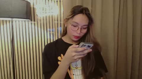 Snapshot of asianhottiesttamira chatting on 10-28-25, 04:05 HI IM TAMIRA LOOKING FOR SERIOUS RELATIONSHIP online show from 10-28-25, 04:05