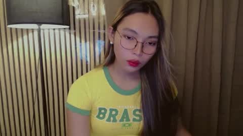 Snapshot of asianhottiesttamira chatting on 10-31-25, 06:03 HI IM TAMIRA LOOKING FOR SERIOUS RELATIONSHIP online show from 10-31-25, 06:03