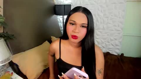 Snapshot of asianhugecockjulia1 chatting on 11-01-25, 09:11 JULIA online show from 11-01-25, 09:11