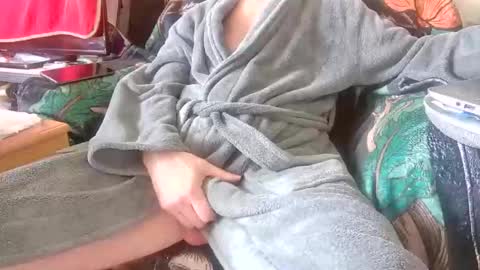 Snapshot of asianlooker chatting on 10-29-25, 12:51 John online show from 10-29-25, 12:51