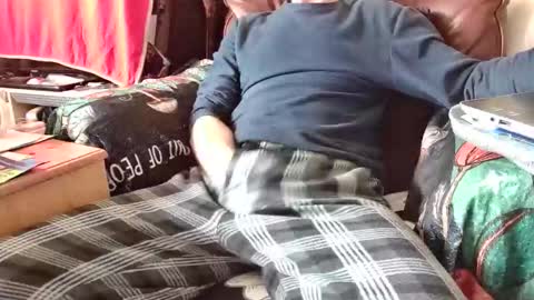 Snapshot of asianlooker chatting on 11-15-25, 02:35 John online show from 11-15-25, 02:35