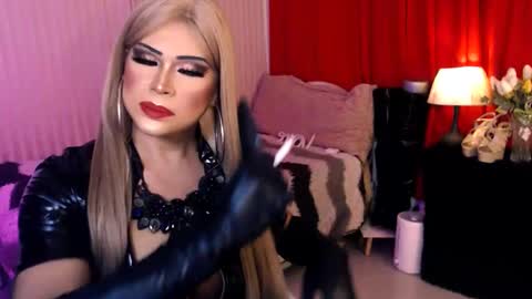 Ara online show from 02-14-25, 01:40