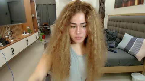 Snapshot of asiannaughtyerika chatting on 01-14-25, 01:17 ERIKA 3 online show from 01-14-25, 01:17