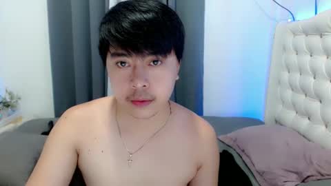 Snapshot of asianroy_x chatting on 01-07-25, 07:28 Roy online show from 01-07-25, 07:28
