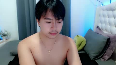 Snapshot of asianroy_x chatting on 01-13-25, 03:04 Roy online show from 01-13-25, 03:04