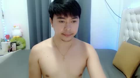 Snapshot of asianroy_x chatting on 02-20-25, 04:46 Roy online show from 02-20-25, 04:46