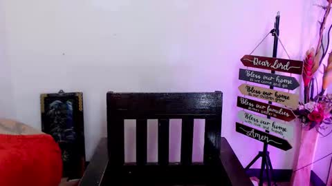 lucy gwapa online show from 11-06-25, 02:23