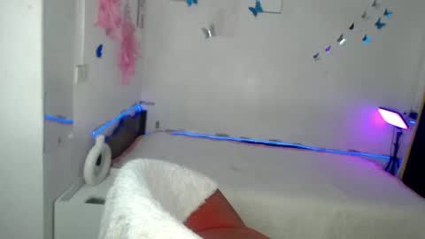 kendra turner online show from 11-04-25, 06:07