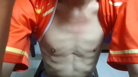 Snapshot of asianthai chatting on 10-19-25, 04:02 asianthai online show from 10-19-25, 04:02