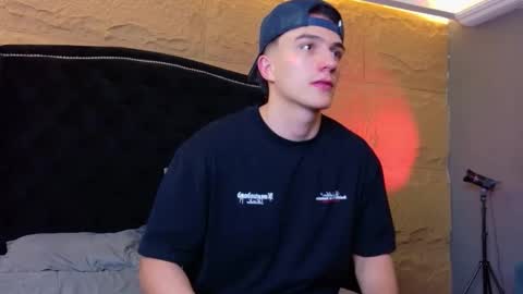 Aslan  online show from 04-10-26, 03:45