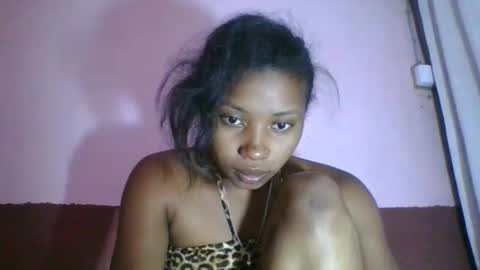 Snapshot of asmiraa chatting on 12-21-25, 05:53 asmiraa online show from 12-21-25, 05:53