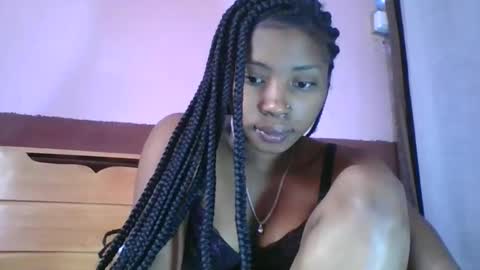 Snapshot of asmiraa chatting on 01-12-26, 07:13 asmiraa online show from 01-12-26, 07:13