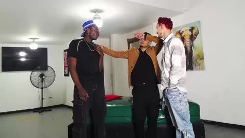 THOMAS AND DAMIAND online show from 09-13-25, 05:57