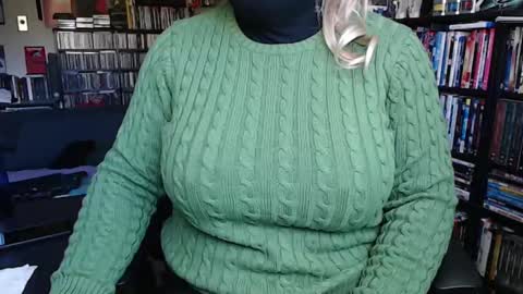 Aspen Vale online show from 10-21-25, 04:51