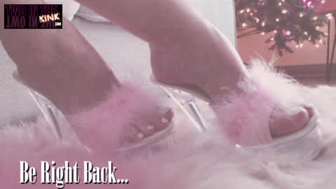 Snapshot of assleighabbott chatting on 12-25-24, 09:54 ASSleigh Abbott online show from 12-25-24, 09:54