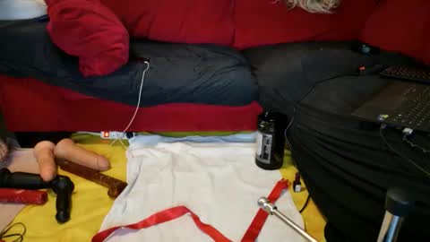 asstoy19 online show from 11-03-25, 02:29