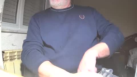 Snapshot of astelover chatting on 12-25-24, 08:50 astelover online show from 12-25-24, 08:50