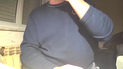 Snapshot of astelover chatting on 12-31-24, 09:28 astelover online show from 12-31-24, 09:28