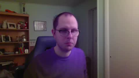 Andrew or Smiley Read the message in bold above the bio design for info on the situation. online show from 10-30-25, 08:20