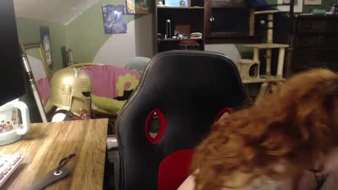 AstraeaSiren online show from 09-25-25, 04:49