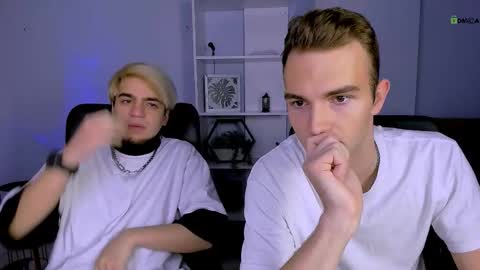 Snapshot of astren_villo chatting on 11-04-25, 01:10 astren online show from 11-04-25, 01:10