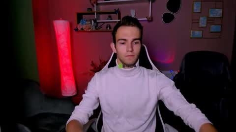 Snapshot of astren_villo chatting on 11-16-25, 06:52 astren online show from 11-16-25, 06:52