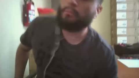 Snapshot of astro_boy_01 chatting on 11-04-25, 09:47 astro_boy_01 online show from 11-04-25, 09:47