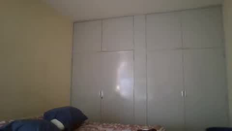 Snapshot of astro_boy_01 chatting on 12-14-25, 05:29 astro_boy_01 online show from 12-14-25, 05:29