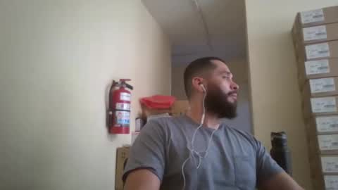 Snapshot of astro_boy_01 chatting on 02-10-26, 09:30 astro_boy_01 online show from 02-10-26, 09:30