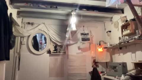 Snapshot of astrodoll chatting on 11-21-25, 03:00 Astro Doll online show from 11-21-25, 03:00