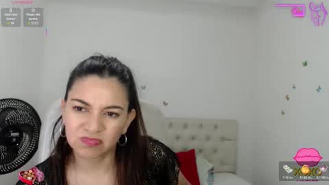 Snapshot of astrolover_ chatting on 10-20-25, 02:12 camila online show from 10-20-25, 02:12