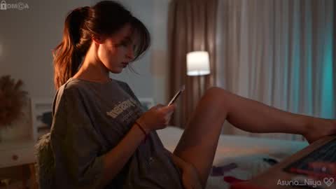 Snapshot of asuna_niiya chatting on 10-11-25, 05:33 Asuna Niiya - online show from 10-11-25, 05:33