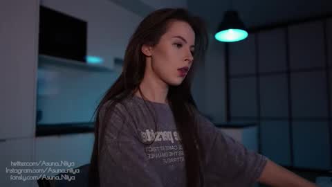 Snapshot of asuna_niiya chatting on 10-23-25, 06:39 Asuna Niiya - online show from 10-23-25, 06:39