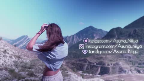 Snapshot of asuna_niiya chatting on 10-29-25, 03:03 Asuna Niiya - online show from 10-29-25, 03:03