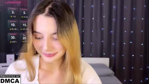 Snapshot of asya_foxy chatting on 02-06-25, 08:45 Asya online show from 02-06-25, 08:45