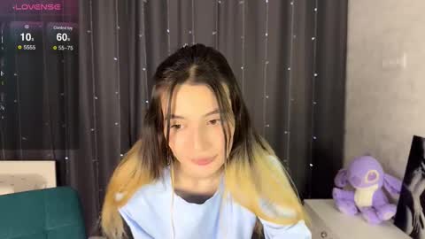 Snapshot of asya_foxy chatting on 10-18-25, 10:54 Asya online show from 10-18-25, 10:54