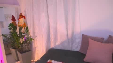 atena676 online show from 10-16-25, 01:28